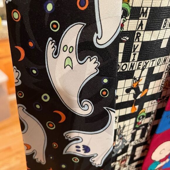 Vintage Ties Peanuts Looney Tunes Halloween made in Korea - Picture 7 of 14